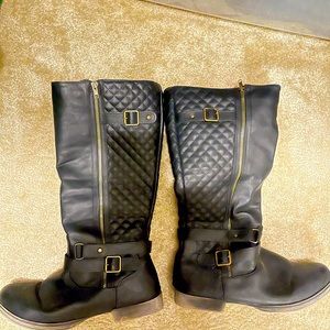 Black leather boots size 11